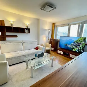 Sushi Metro Wifi 500 Mbs, 70'tv Netflix Appletv+ Apartament